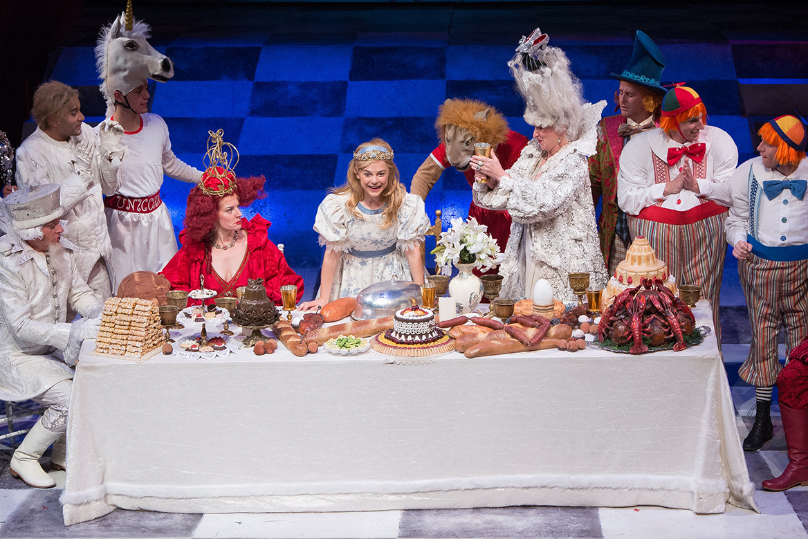 Alice In Wonderland - 2015